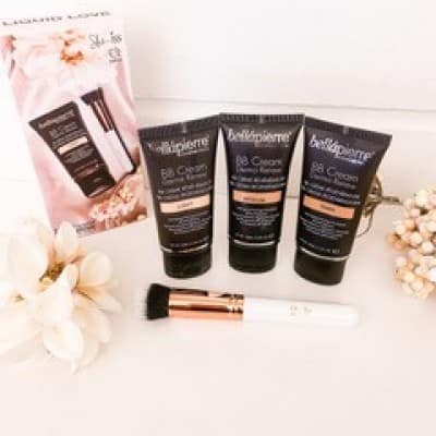 Make-up kits